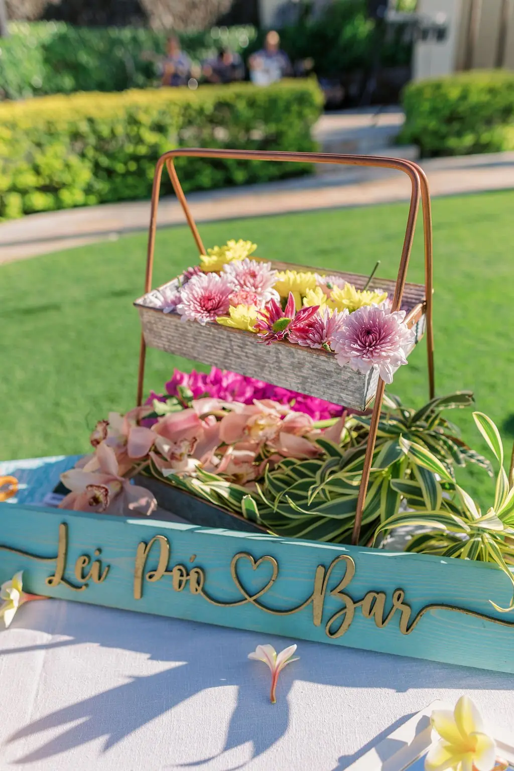 Lei Po'o Bar floral station at the first birthday luau