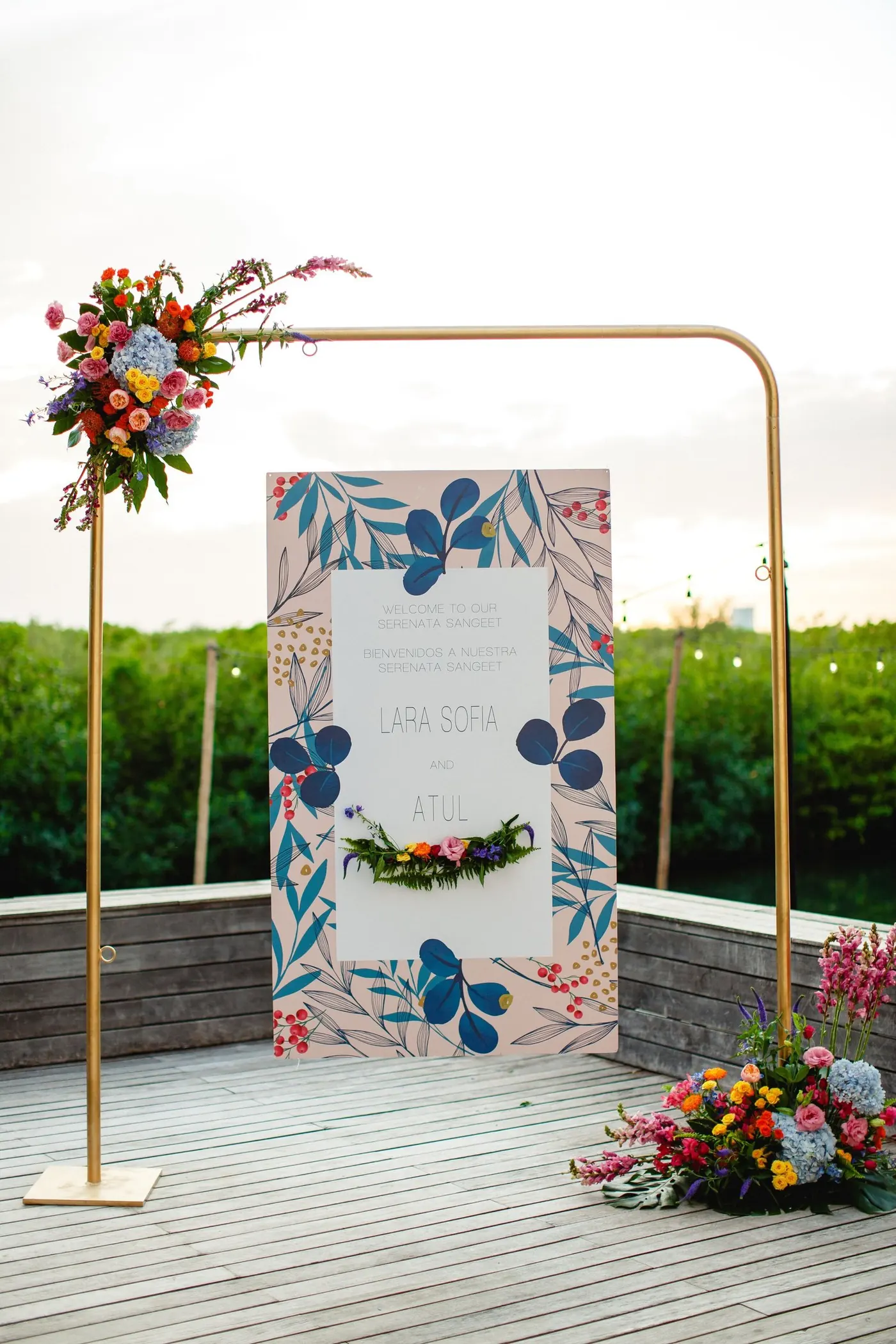 Serenata Sangeet welcome sign for Lara Sofia and Atul